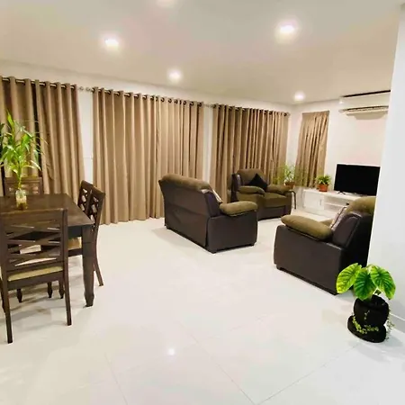 Lovely 4-Bedroom Holiday Home With Free Parking. Lautoka Exterior photo