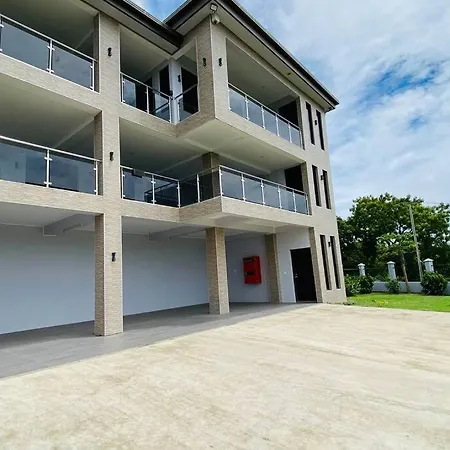 Lovely 4-Bedroom Holiday Home With Free Parking. Lautoka Exterior photo