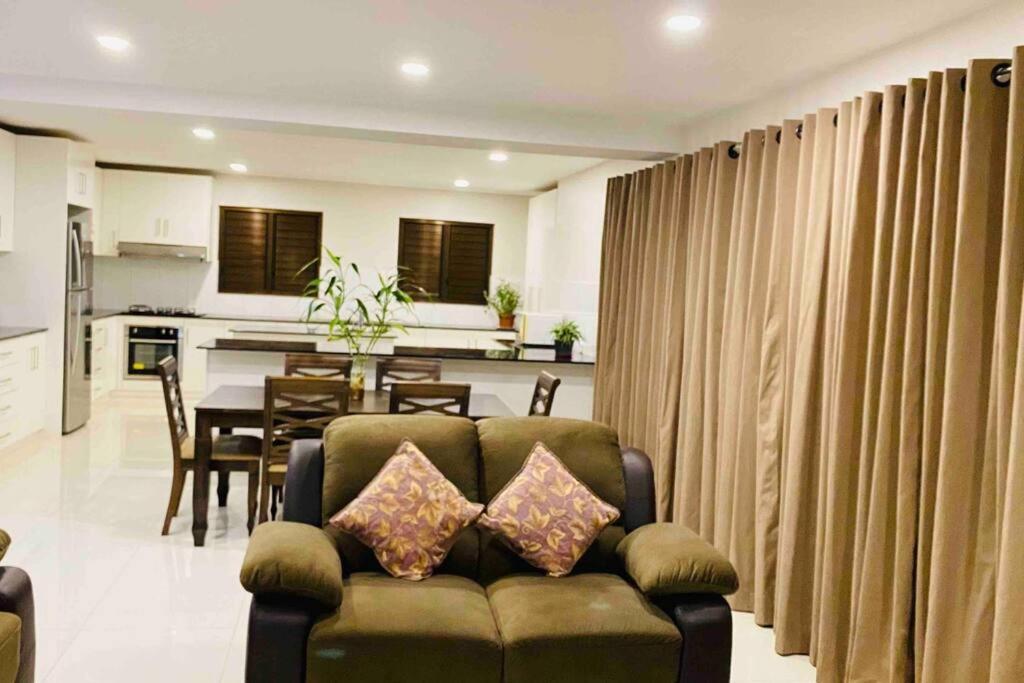 Lovely 4-bedroom With Free Parking. * Lautoka