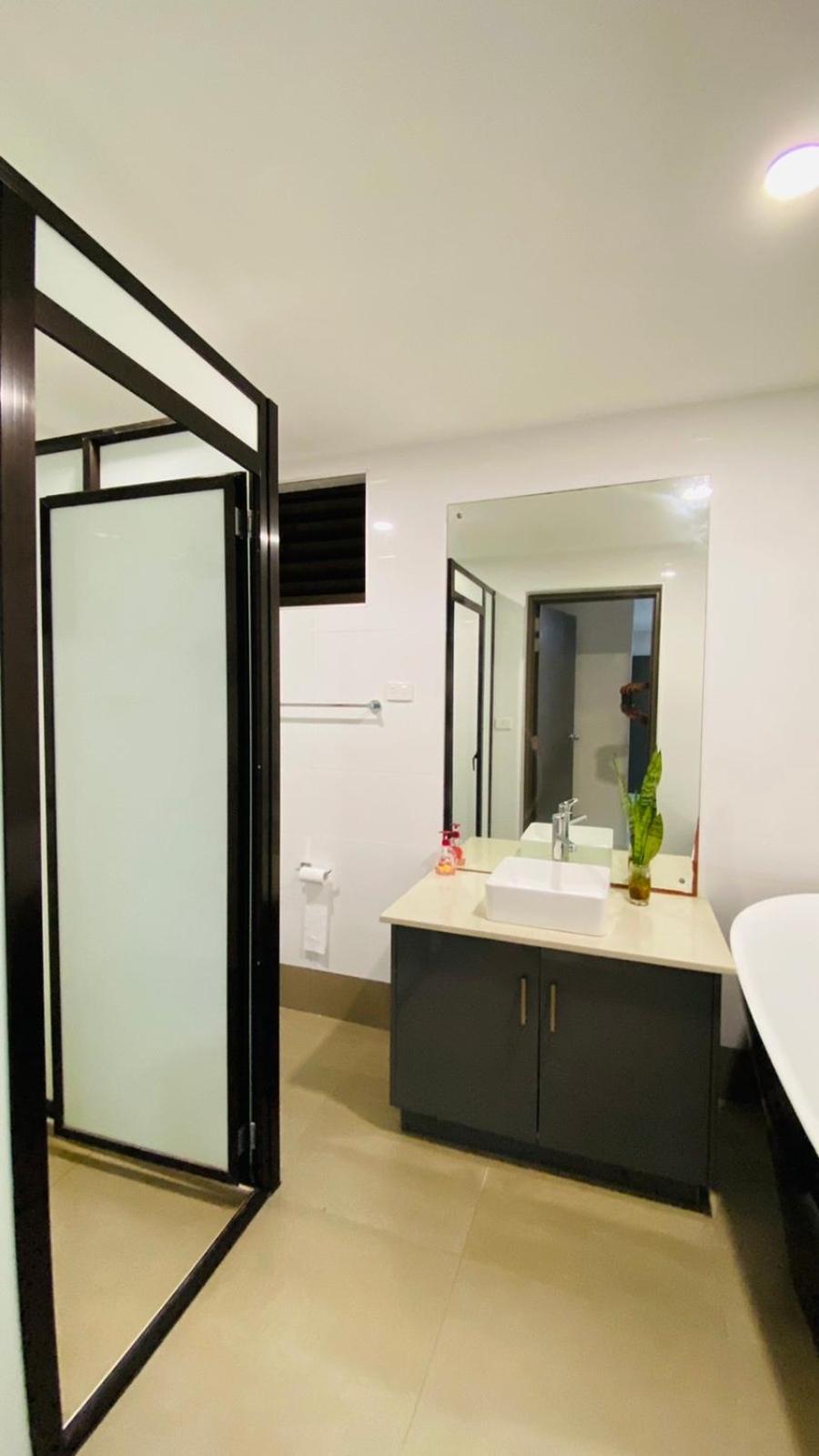 Lovely 4-bedroom With Free Parking. Apartment Lautoka